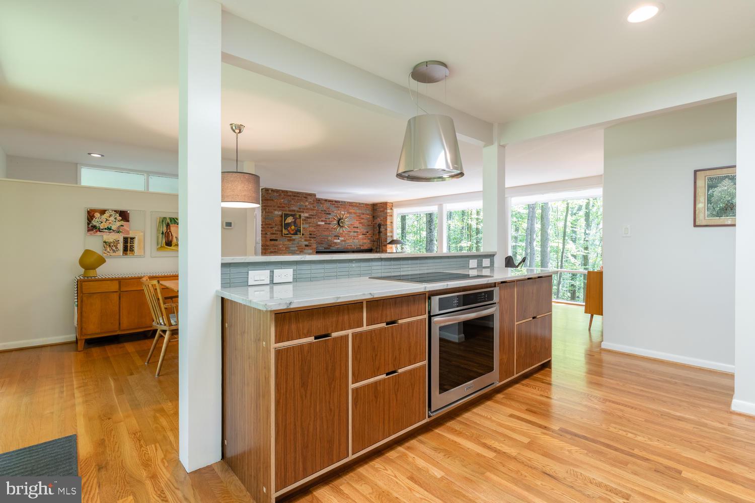 10322 Lloyd Road Potomac, MD 20854 - Photo 20 of 51