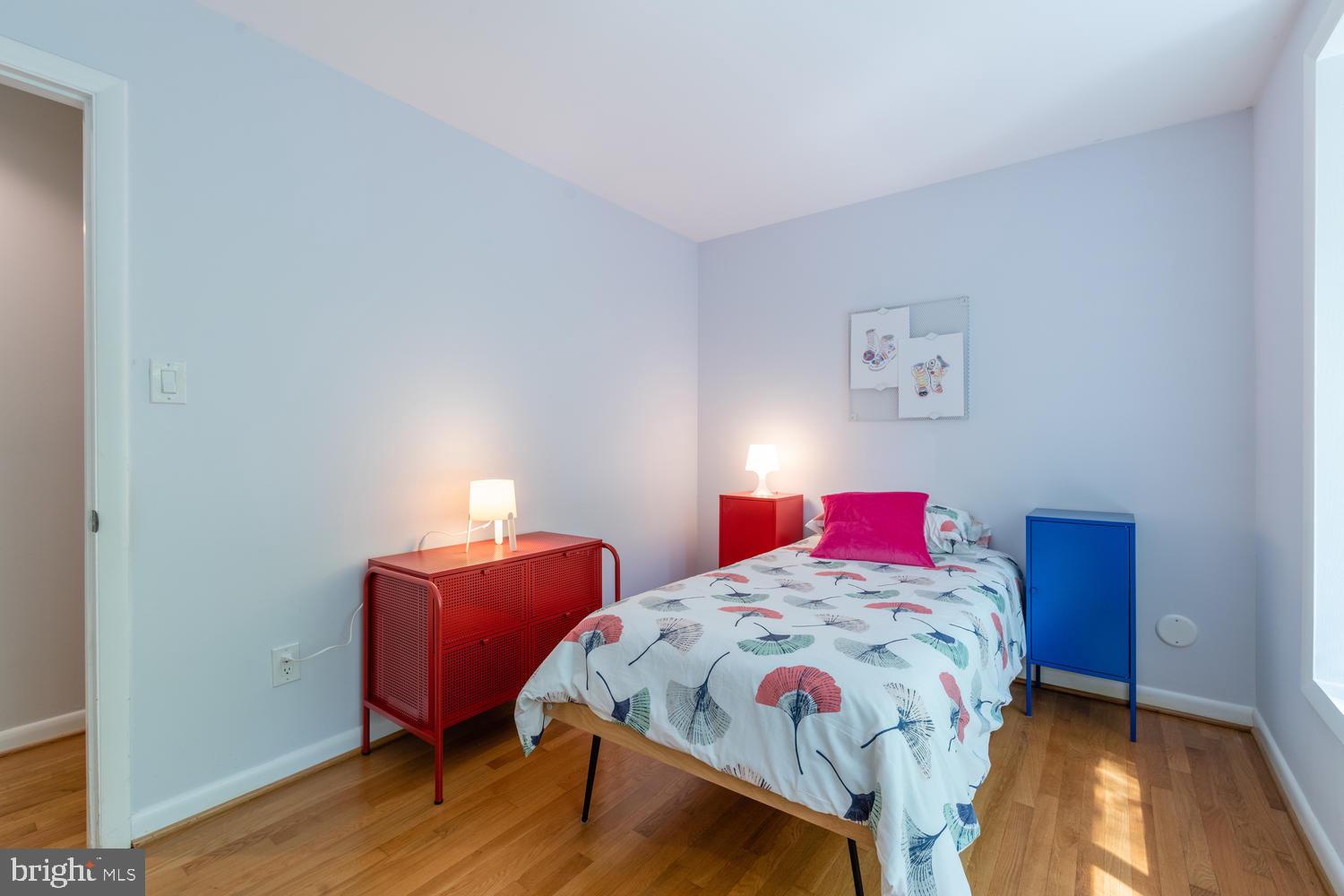 10322 Lloyd Road Potomac, MD 20854 - Photo 25 of 51