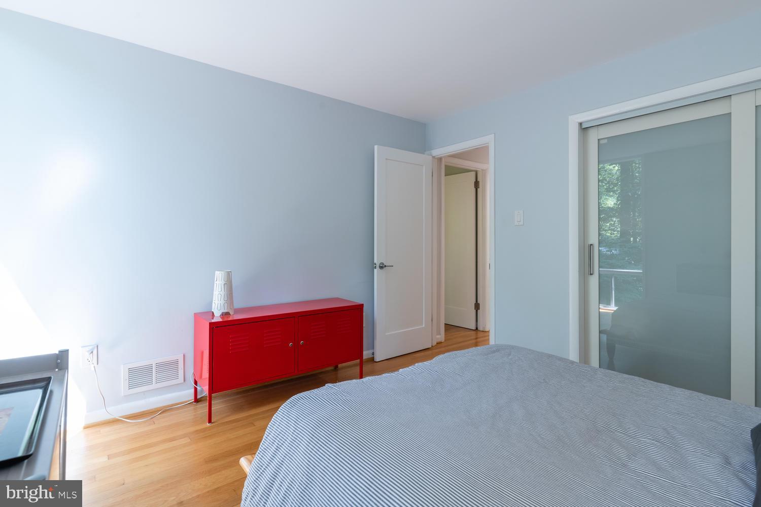 10322 Lloyd Road Potomac, MD 20854 - Photo 31 of 51