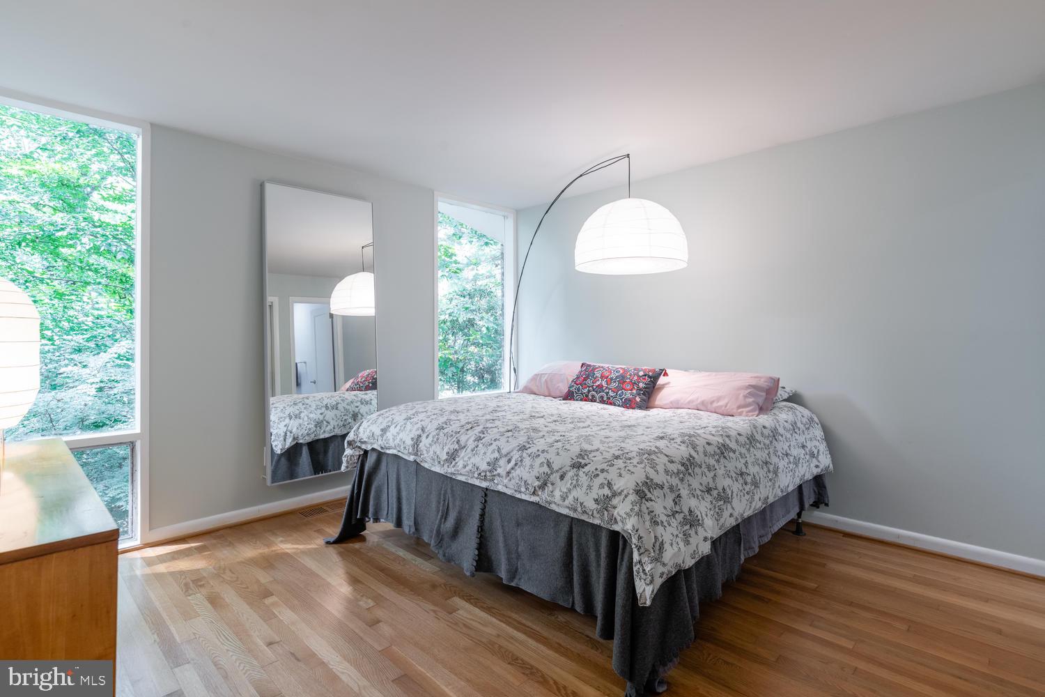 10322 Lloyd Road Potomac, MD 20854 - Photo 33 of 51