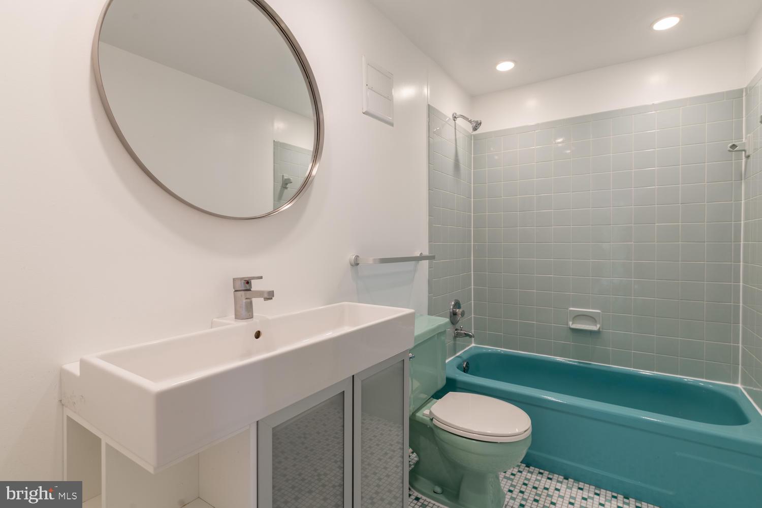 10322 Lloyd Road Potomac, MD 20854 - Photo 44 of 51