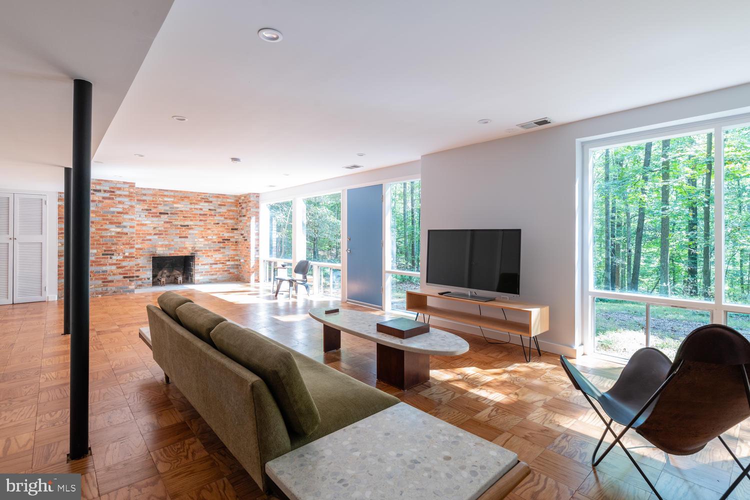 10322 Lloyd Road Potomac, MD 20854 - Photo 45 of 51