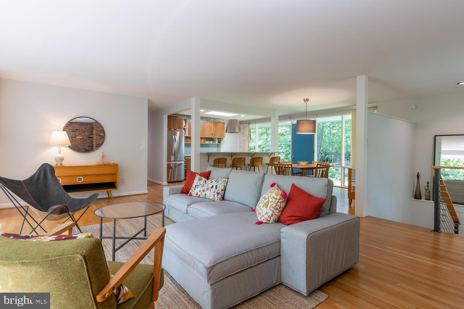 10322 Lloyd Road Potomac, MD 20854 - Photo 10 of 51