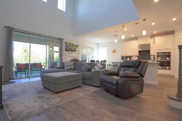 $526,500 | 6332 Laurelcrest Glen, Palmetto, FL 34221