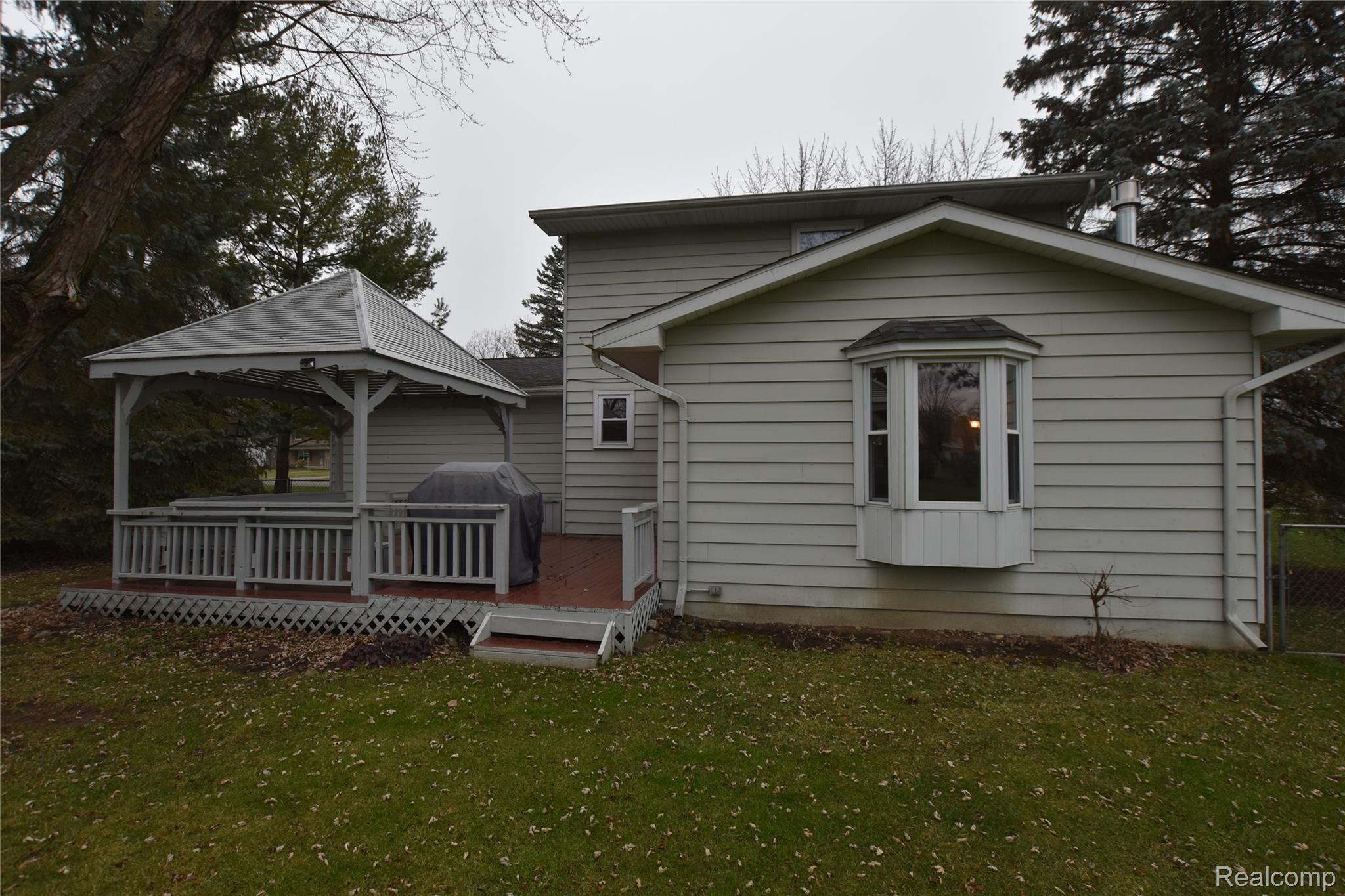1231 Stonehenge Road Flint, MI 48532 - Photo 19 of 20 Rear of Home