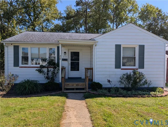 $180,700 | 215 North Kalmia Avenue, Highland Springs, VA 23075