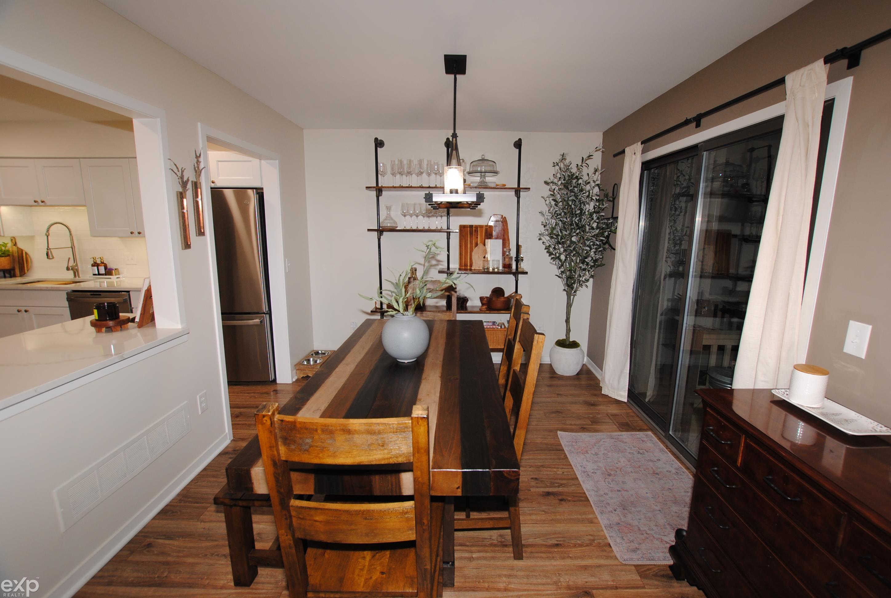 674 Camden Court Rochester, MI 48307 - Photo 18 of 49 50099233-19.JPG