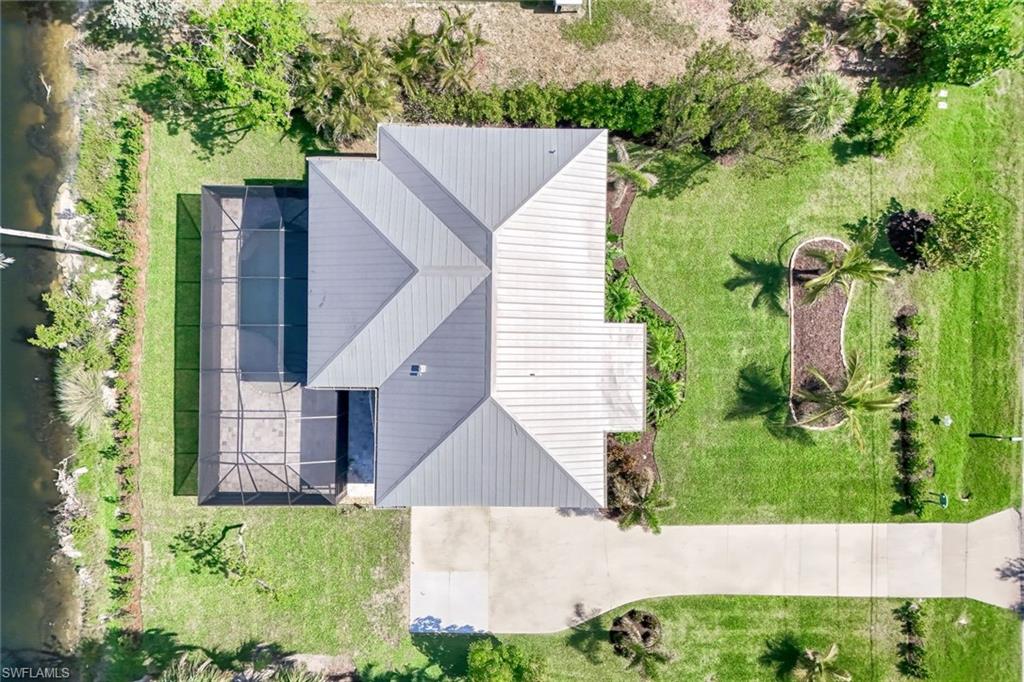 647 Rabbit Road Sanibel, FL 33957 - Photo 2 of 46