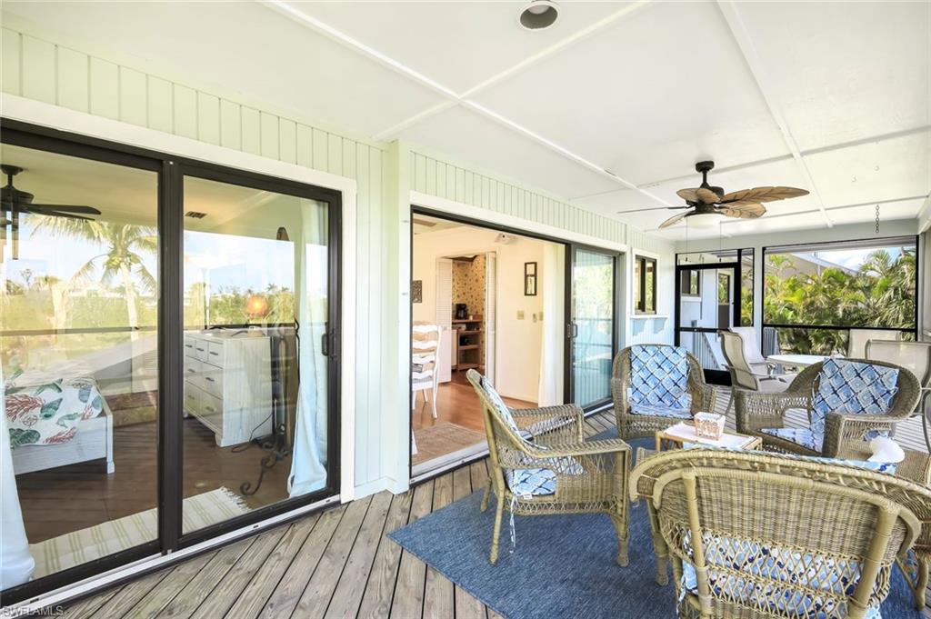 647 Rabbit Road Sanibel, FL 33957 - Photo 33 of 46 a living room with furniture