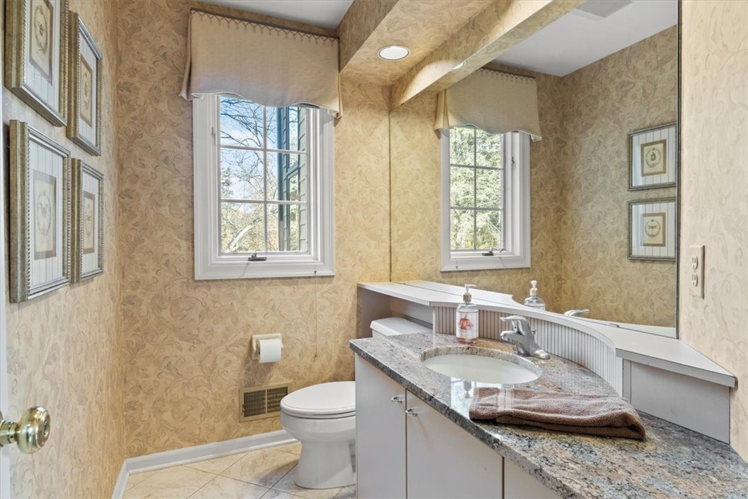 2 Lancashire Way Perinton, NY 14534 - Photo 18 of 50