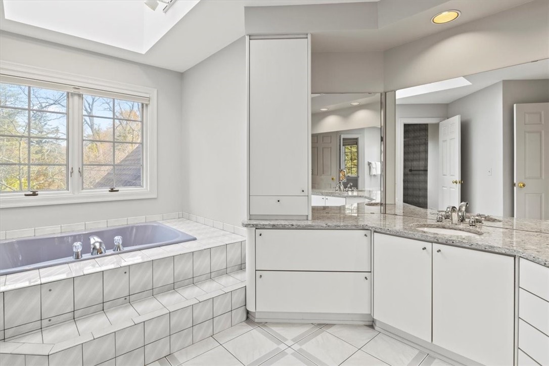 2 Lancashire Way Perinton, NY 14534 - Photo 28 of 50