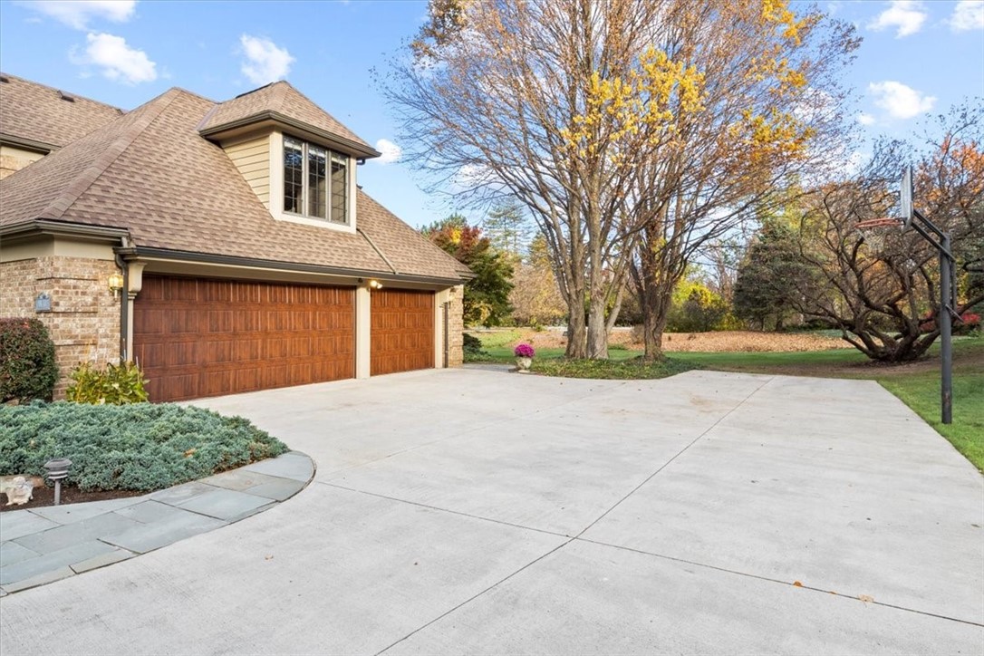 2 Lancashire Way Perinton, NY 14534 - Photo 3 of 50