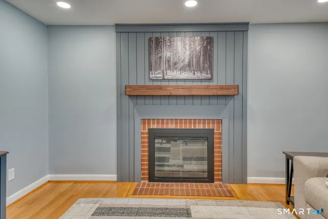 $359,000 | 42 Northbrick Lane, Wethersfield, CT 06109