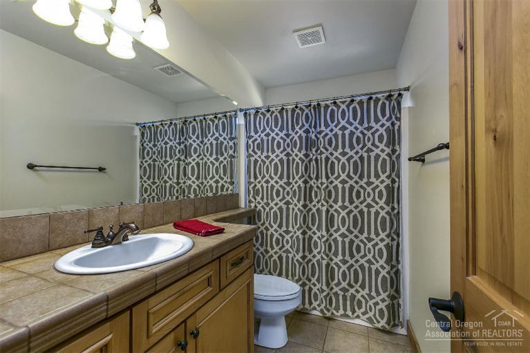 883 Southwest Blakely Road Bend, OR 97702 - Photo 13 of 24 Additional Photo