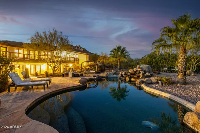 $2,100,000 | 6831 East Stagecoach Pass, Carefree, AZ 85377