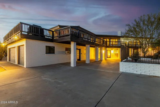 $2,100,000 | 6831 East Stagecoach Pass, Carefree, AZ 85377