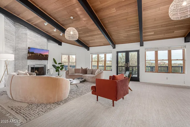 $2,100,000 | 6831 East Stagecoach Pass, Carefree, AZ 85377