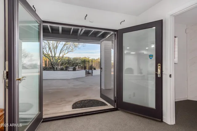 $2,100,000 | 6831 East Stagecoach Pass, Carefree, AZ 85377