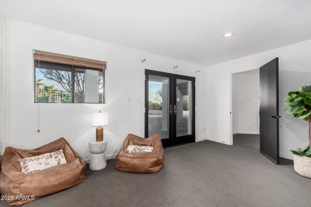 $2,100,000 | 6831 East Stagecoach Pass, Carefree, AZ 85377