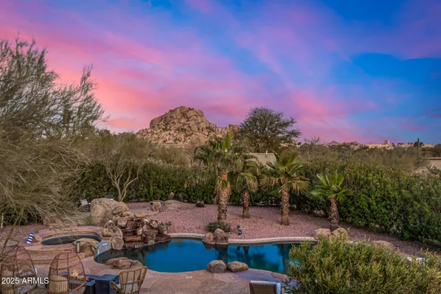 $2,100,000 | 6831 East Stagecoach Pass, Carefree, AZ 85377