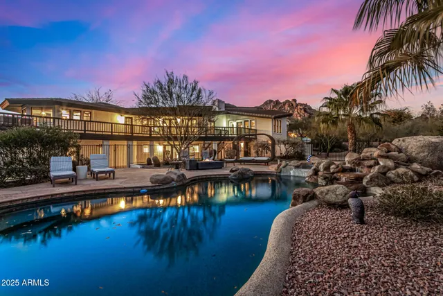 $2,100,000 | 6831 East Stagecoach Pass, Carefree, AZ 85377