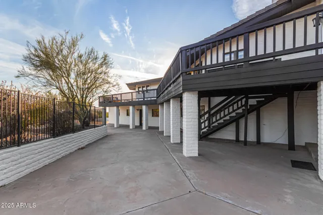 $2,100,000 | 6831 East Stagecoach Pass, Carefree, AZ 85377