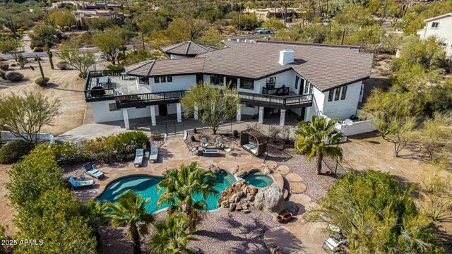 $2,100,000 | 6831 East Stagecoach Pass, Carefree, AZ 85377