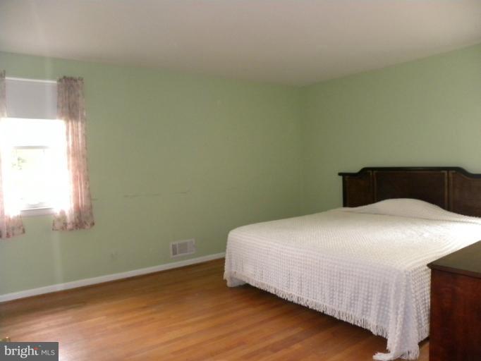 8218 Thornton Road Baltimore, MD 21204 - Photo 1 of 15 Bedroom (Master)