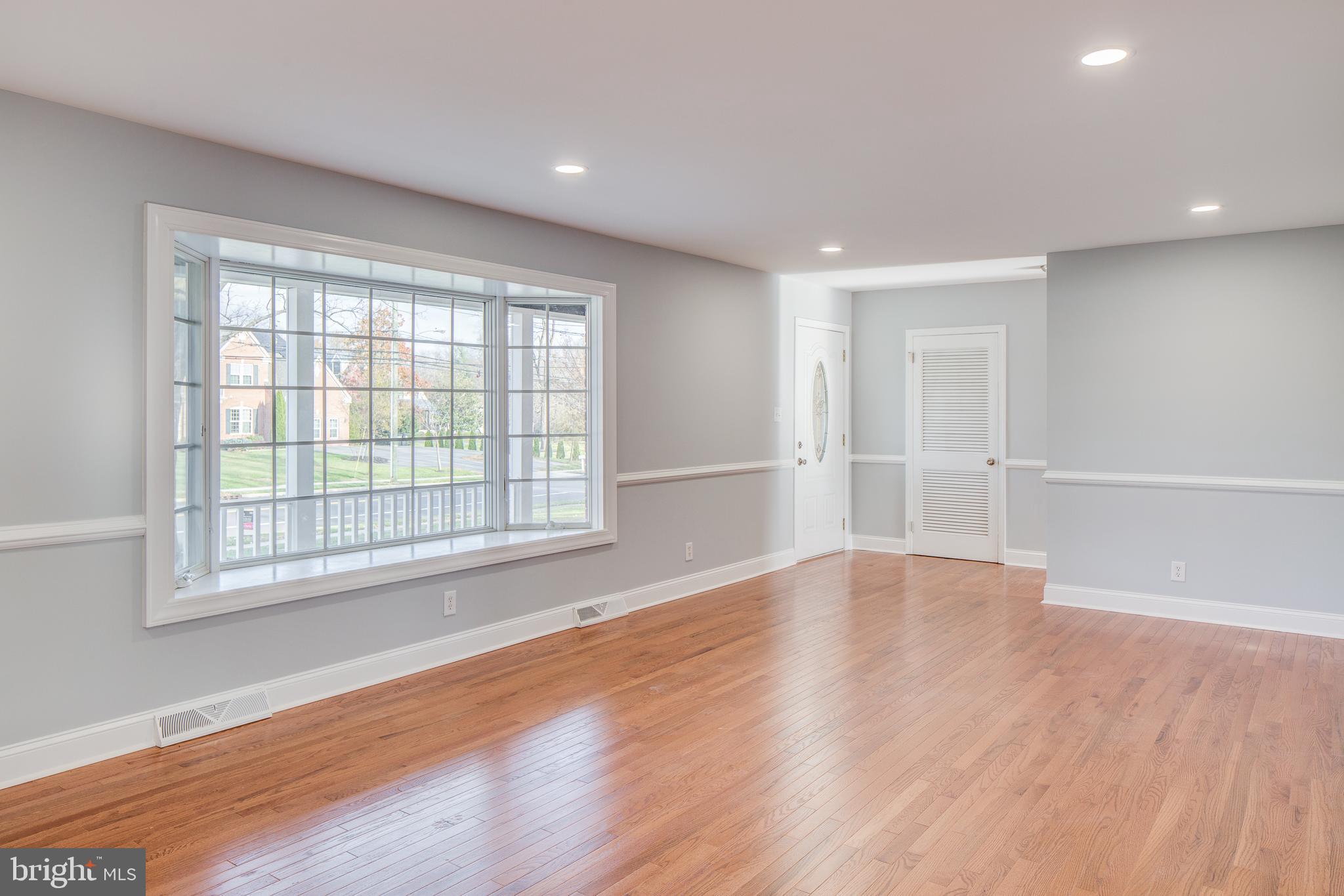 2619 Riverton Road Cinnaminson, NJ 08077 - Photo 3 of 33 Gallery Image 3