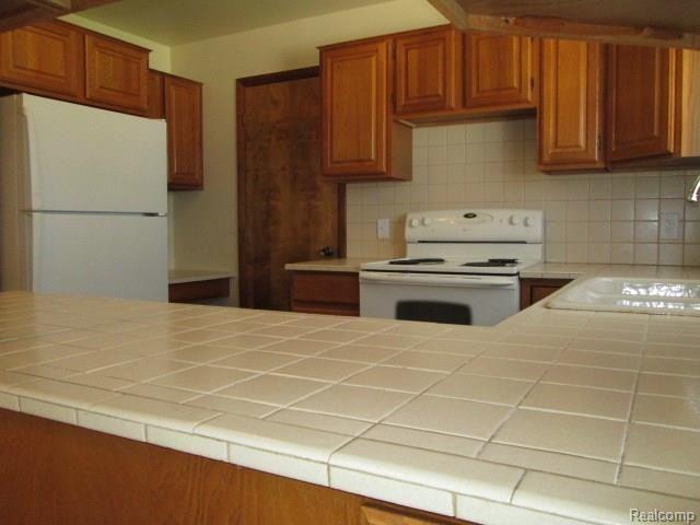 58655 Travis Road New Hudson, MI 48165 - Photo 24 of 45 IMG_9650.JPG