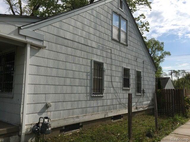 9278 Trinity Street Detroit, MI 48228 - Photo 2 of 15 ____1nanpfssvfp01a__VMS_9__Active24__OLSR__74283004611_1431907__WI26673448__d7b74189-2618-4974-9a15-562aa341998d.jpg
