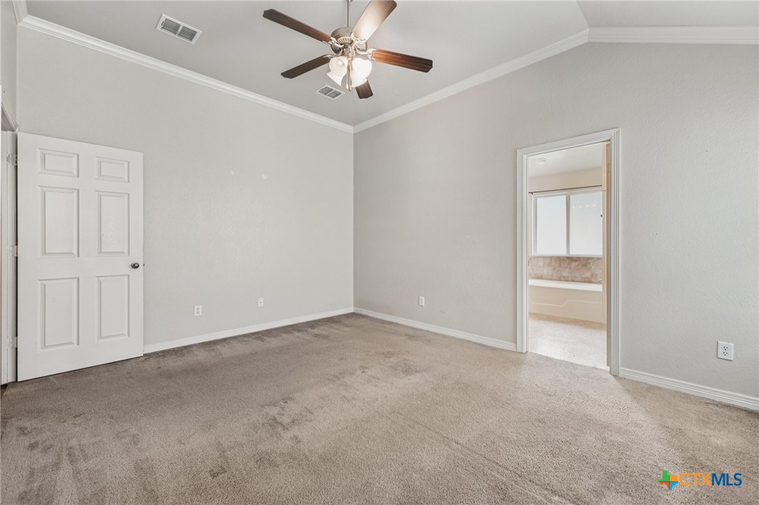 5420 Foxhill Road Temple, TX 76502 - Photo 30 of 47 a view of an empty room with a ceiling fan