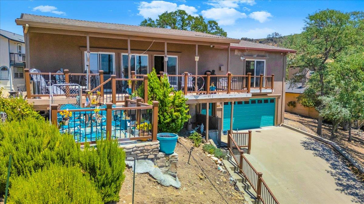 411 Sunrise Road Copperopolis, CA 95228 - Photo 53 of 76 Sun and shade decks.