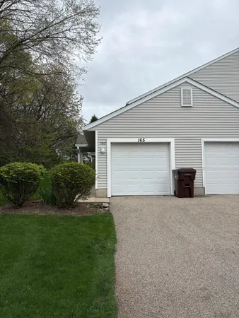 $204,900 | 165 Hunters Lane Northeast, Unit 61, Rockford, MI 49341