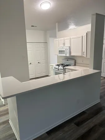 $204,900 | 165 Hunters Lane Northeast, Unit 61, Rockford, MI 49341