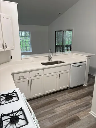 $204,900 | 165 Hunters Lane Northeast, Unit 61, Rockford, MI 49341
