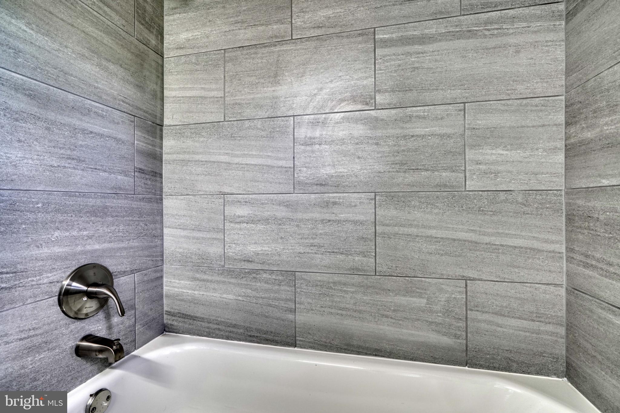 1227 Northview Road Baltimore, MD 21218 - Photo 16 of 40