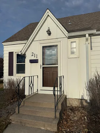 $164,900 | 211 Crocker Avenue North, Thief River Falls, MN 56701