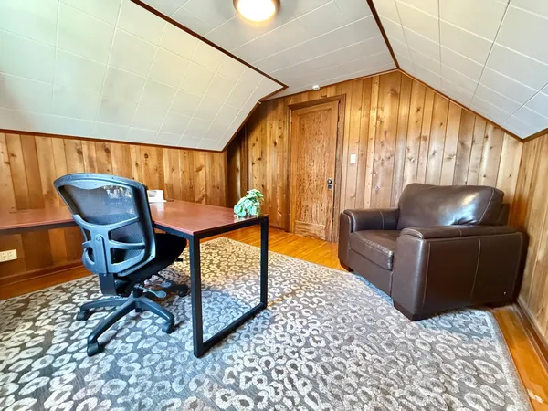 $164,900 | 211 Crocker Avenue North, Thief River Falls, MN 56701