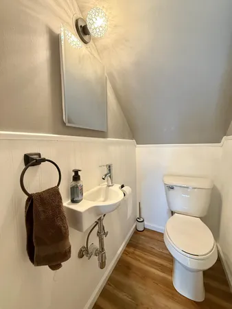 $164,900 | 211 Crocker Avenue North, Thief River Falls, MN 56701