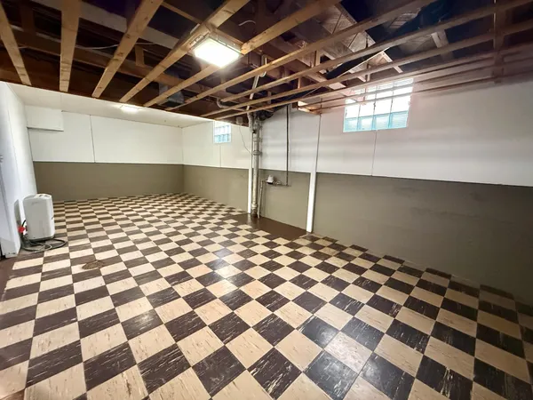 $164,900 | 211 Crocker Avenue North, Thief River Falls, MN 56701