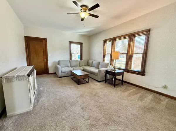 $164,900 | 211 Crocker Avenue North, Thief River Falls, MN 56701