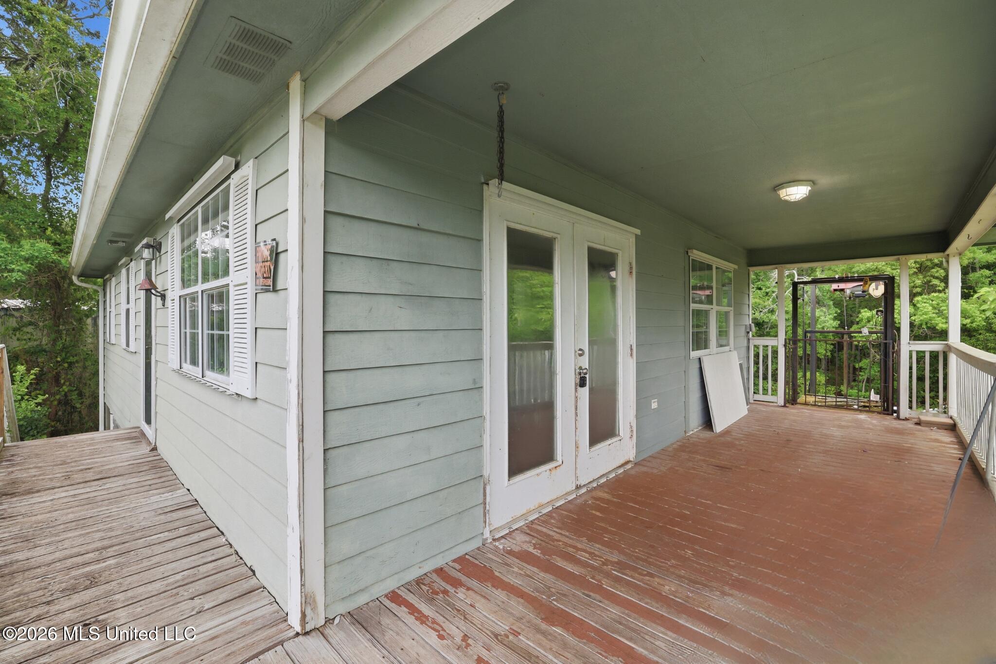 8621 Old Stage Road Moss Point, MS 39562 - Photo 23 of 41 8405 Wire Rd, Vancleave, MS (9)