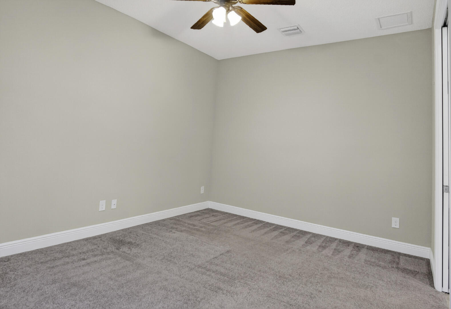 9531 Shadow Lane Fort Pierce, FL 34951 - Photo 19 of 34 Photo Jun 04 2026, 11 08 58 AM