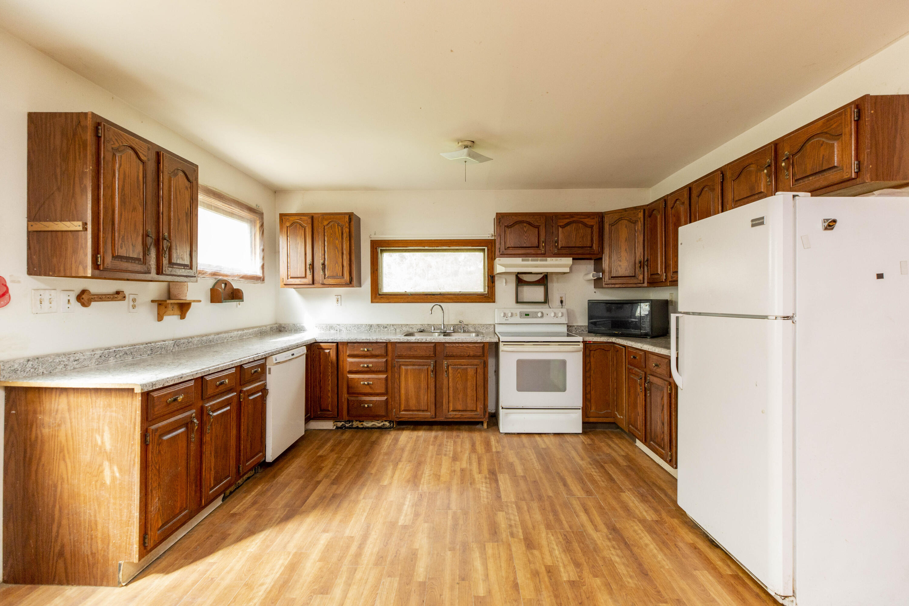 1383 Zilke Road Niles, MI 49120 - Photo 9 of 36 1383 Zilke_2023_5032