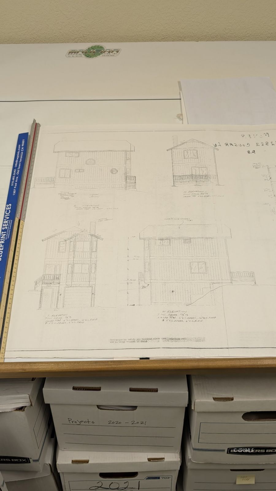 Green Craig Idyllwild Ca Idyllwild, CA 92549 - Photo 23 of 24 a bathroom with a sink and a mirror