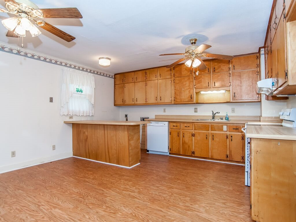 741 Mills Street Raleigh, NC 27608 - Photo 4 of 20 Photo 5
