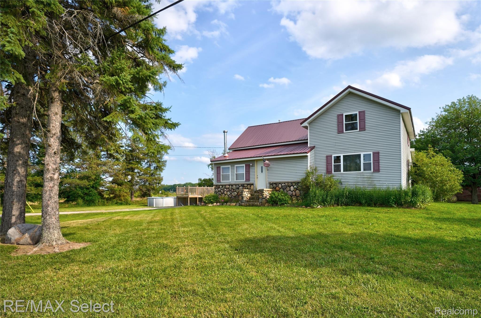 6087 Peet Road Chesaning, MI 48616 - Photo 24 of 55 6087 Peet Road 029.jpg