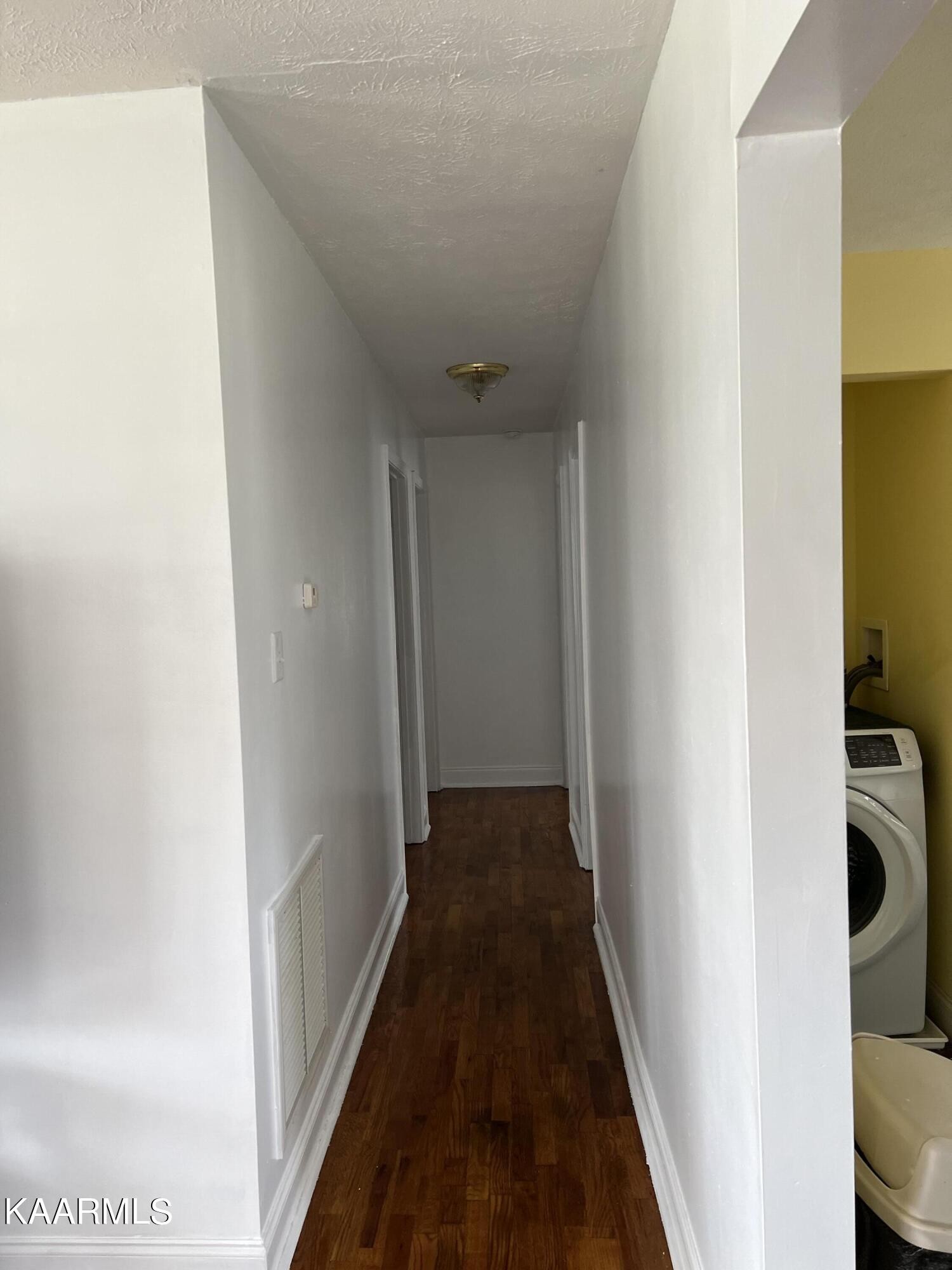2011 3rd Road Knoxville, TN 37914 - Photo 6 of 12 Gallery Image 6