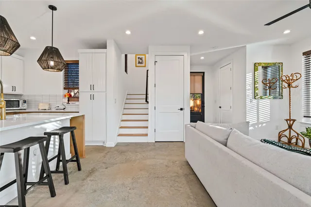 $1,450,000 | 205 West Croslin Street, Unit 1 AND 2, Austin, TX 78752